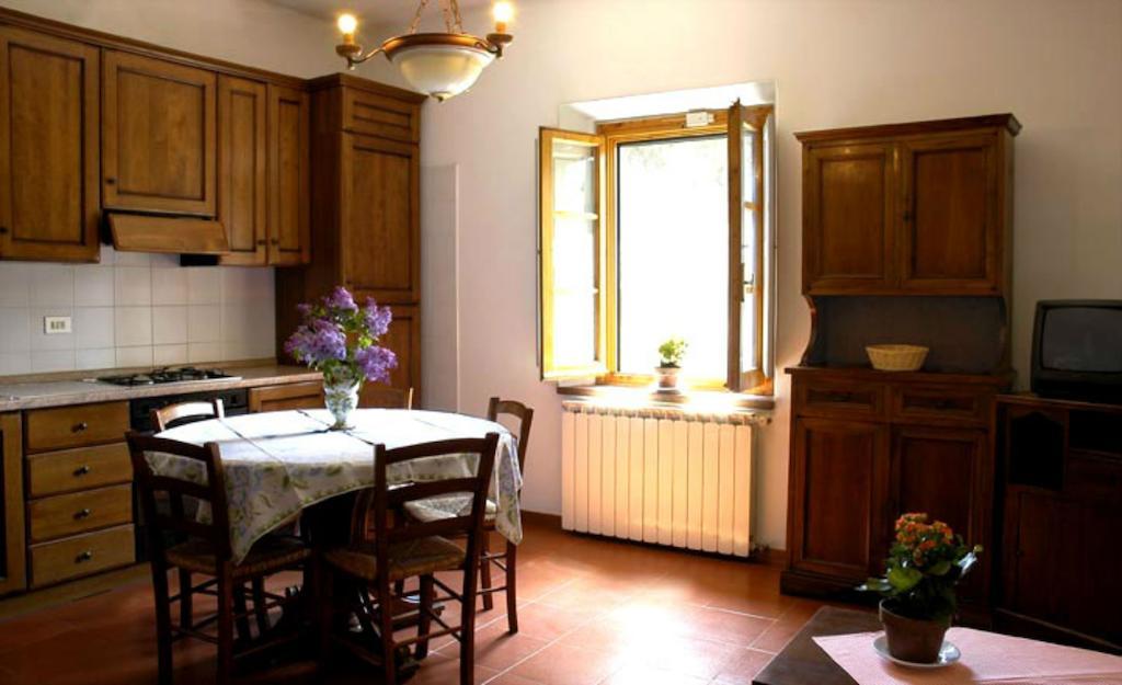 Agriturismo Le Pianore Montespertoli Zimmer foto